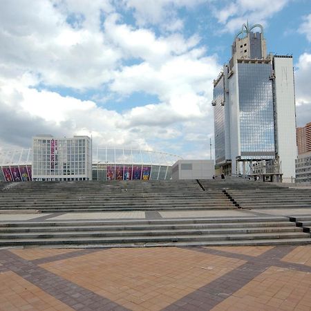 Квартира По Улице Федорова 1 Kiev Extérieur photo